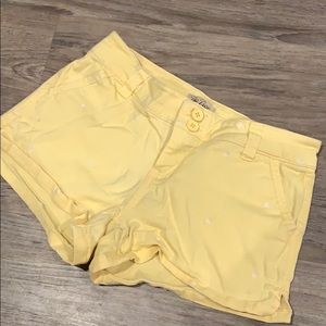 Yellow Daisy shorts 🌼